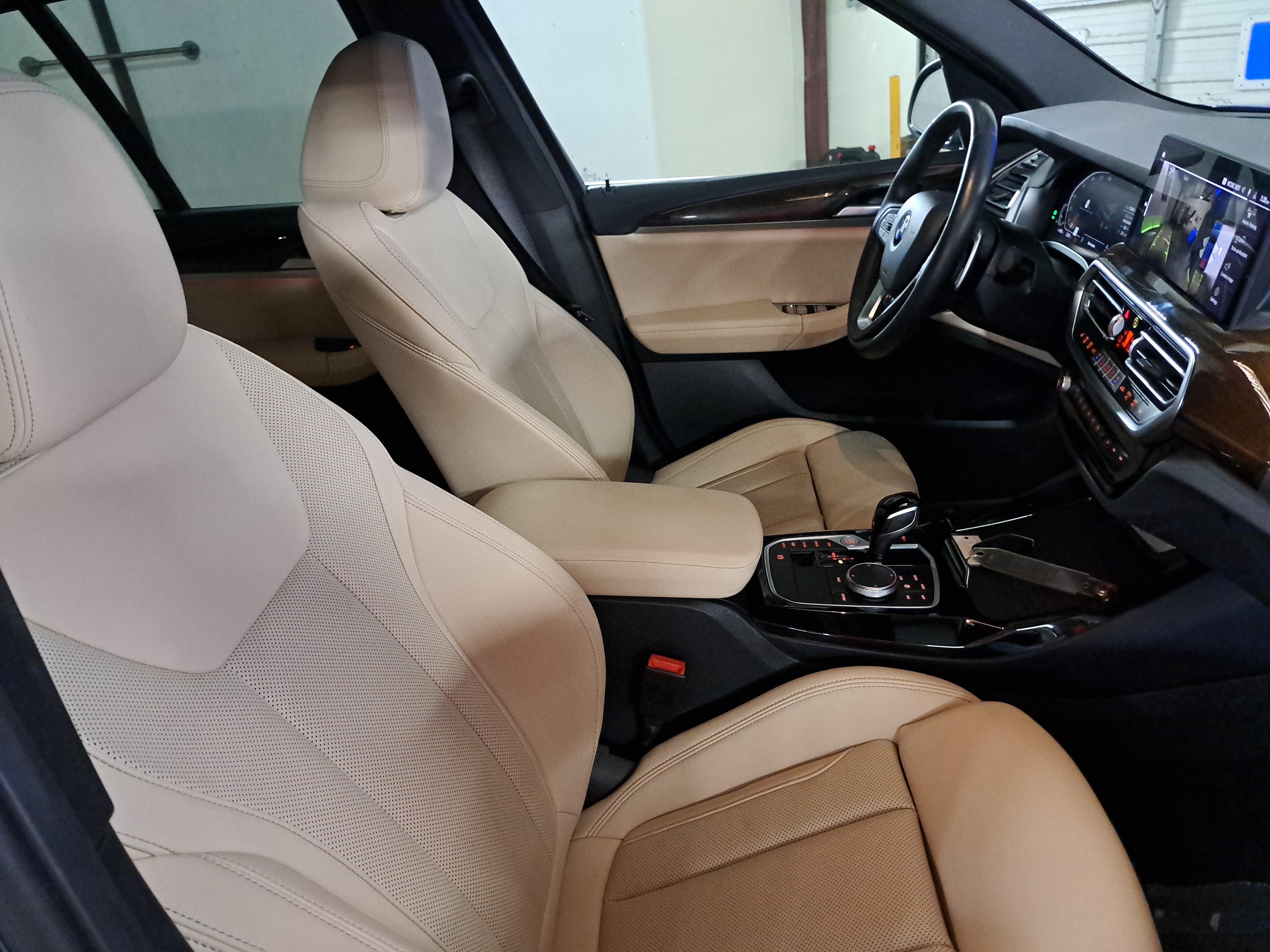 Used 2024 BMW X3 xDrive30i w/ Premium Package AWD/4WD image 11