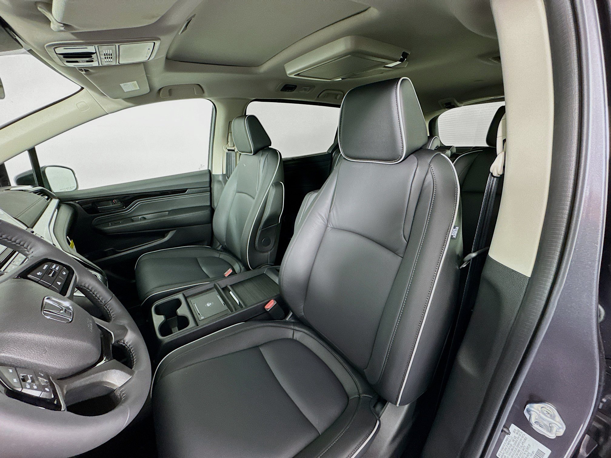 New 2026 Honda Odyssey Touring image 21