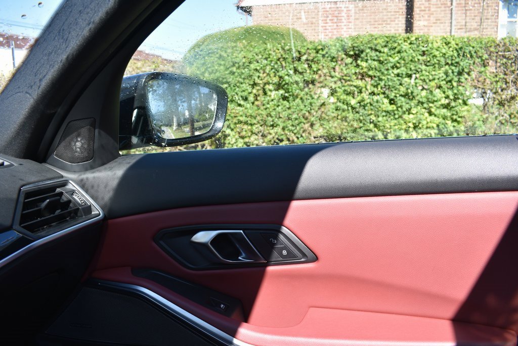 Used 2024 BMW 330i xDrive Sedan w/ Premium Package image 18