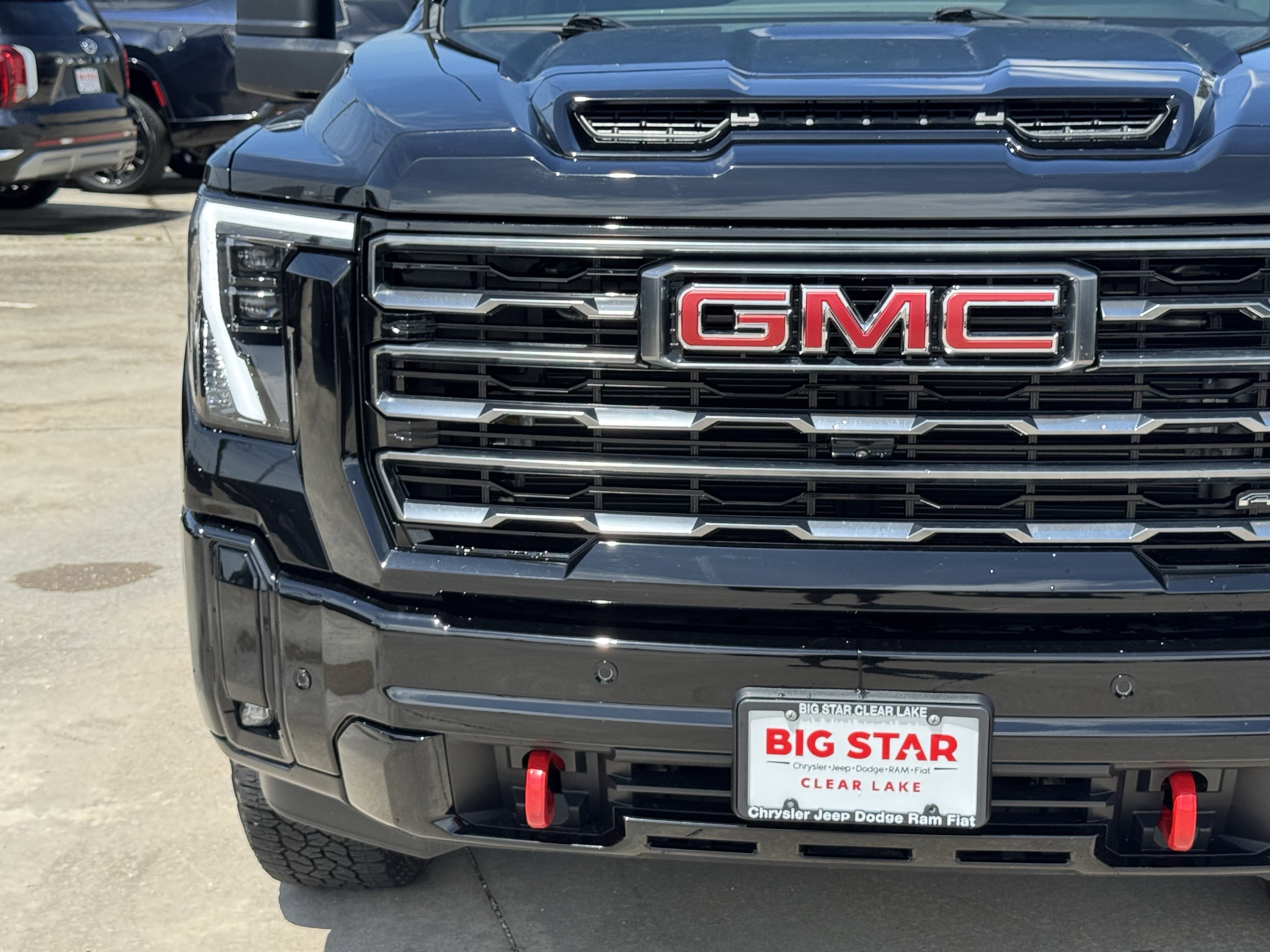 Used 2025 GMC Sierra 2500 AT4 AWD/4WD image 6