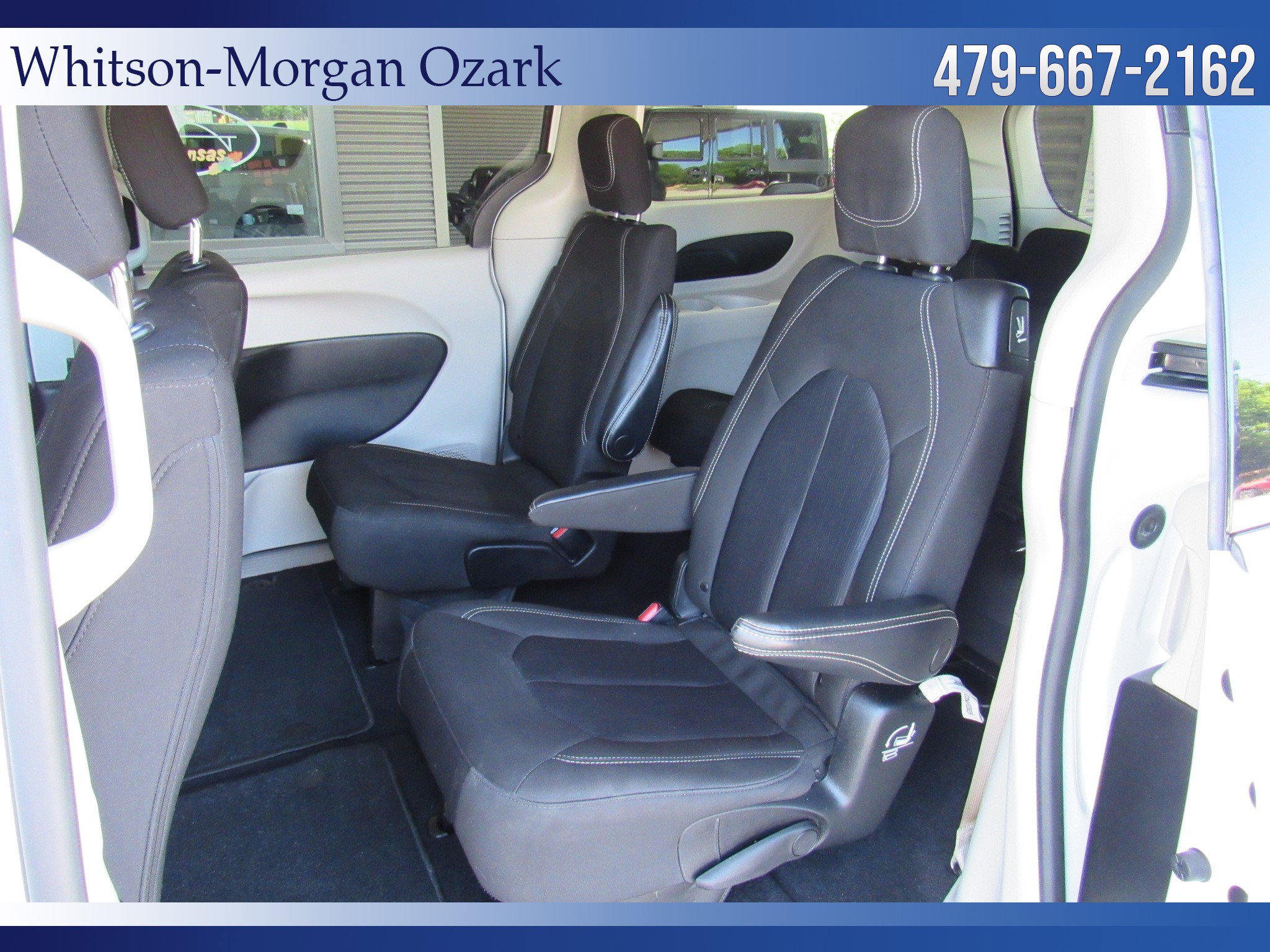 Used 2022 Chrysler Voyager LX FWD image 24