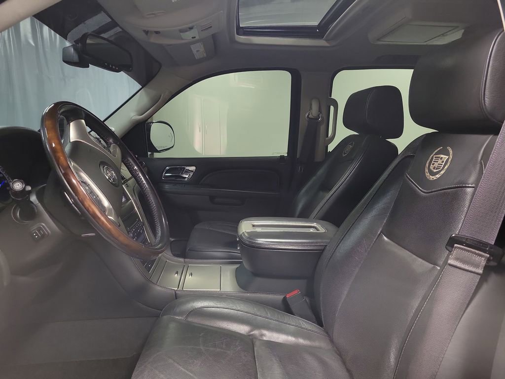 Used 2013 Cadillac Escalade ESV Platinum image 13