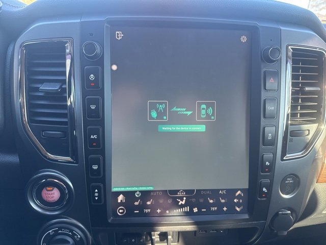 Used 2019 Nissan Titan Platinum Reserve image 32