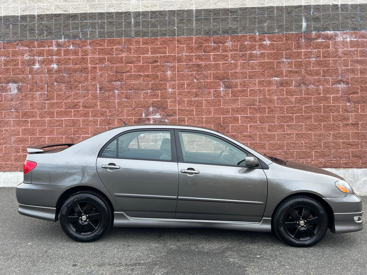 Used 2007 Toyota Corolla S FWD image 4