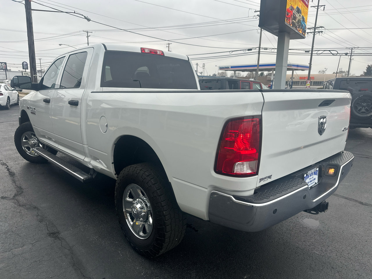 Used 2018 RAM 2500 Tradesman w/ Chrome Appearance Group image 9