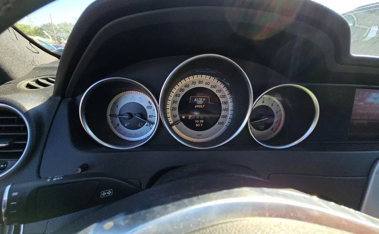 Used 2013 Mercedes-Benz C 250 Sedan image 10