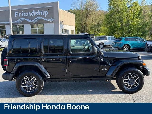 Used 2024 Jeep Wrangler Sahara image 4