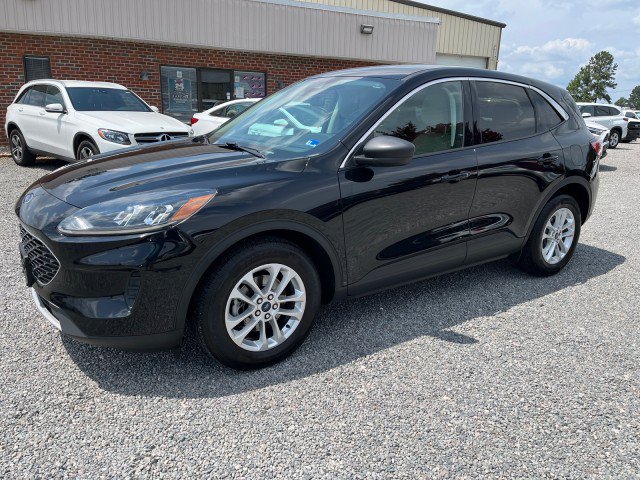 Used 2022 Ford Escape SE FWD image 2