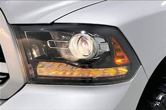 Used 2018 RAM 1500 Sport w/ Sport Premium Group image 34