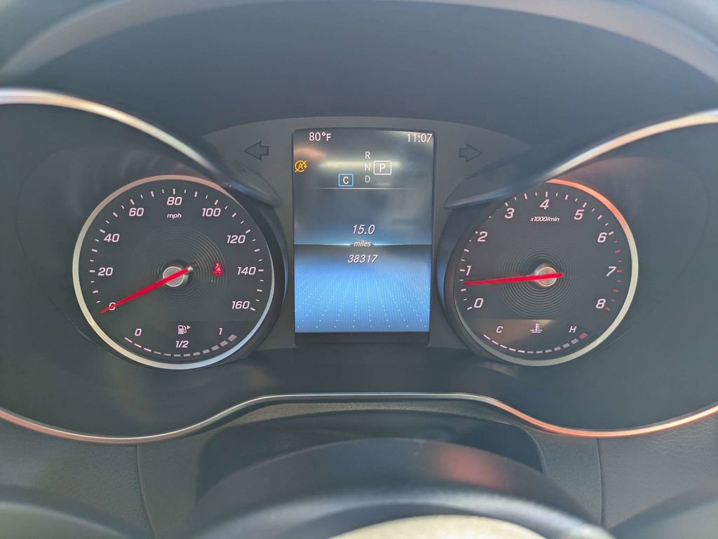 Used 2022 Mercedes-Benz GLC 300 image 30