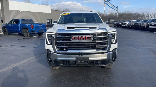 Used 2024 GMC Sierra 3500 SLE w/ SLE Convenience Package image 11