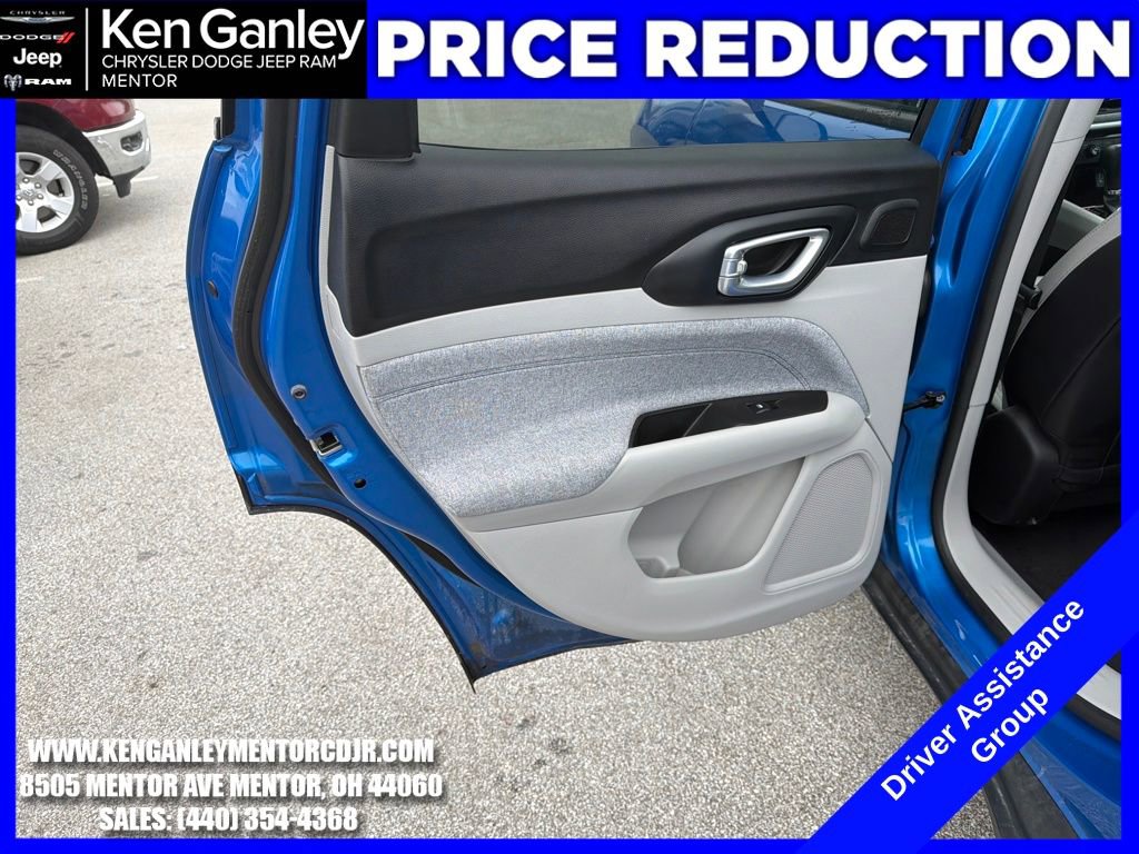 Used 2022 Jeep Compass Latitude w/ Sun and Sound Group image 21