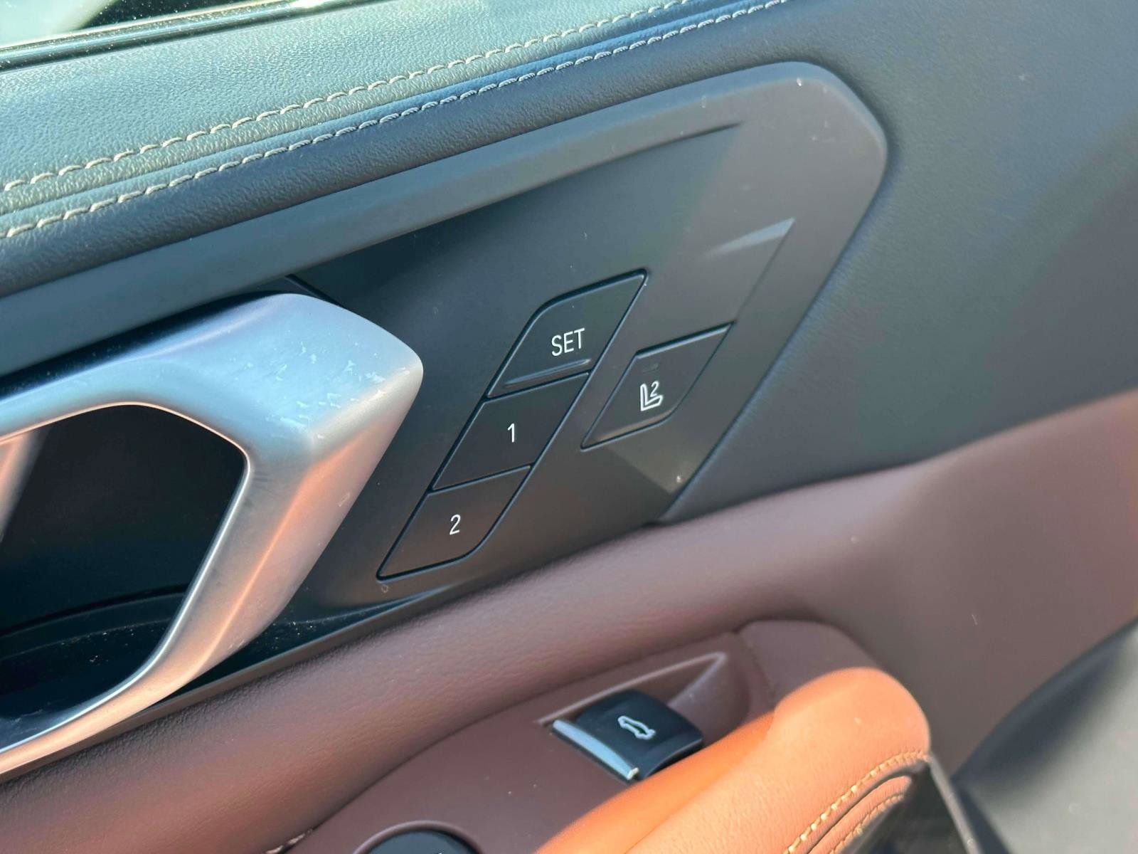 Used 2024 BMW X5 xDrive40i w/ M Sport Package image 18