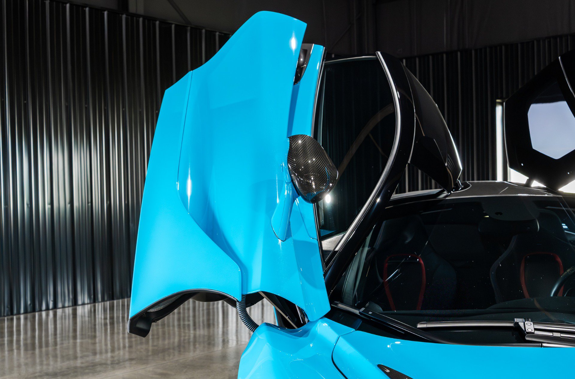 Used 2018 McLaren 720S RWD image 25