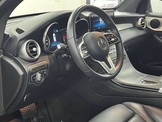 Used 2021 Mercedes-Benz GLC 300 4MATIC image 15