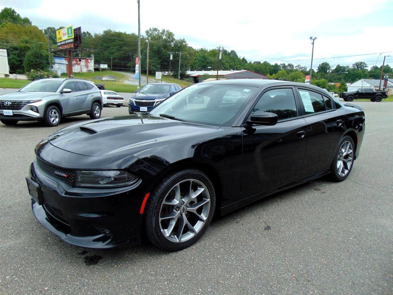 Used 2023 Dodge Charger GT image 2