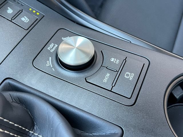 Used 2025 Lexus IS 350 F Sport w/ Navigation Package RWD image 30