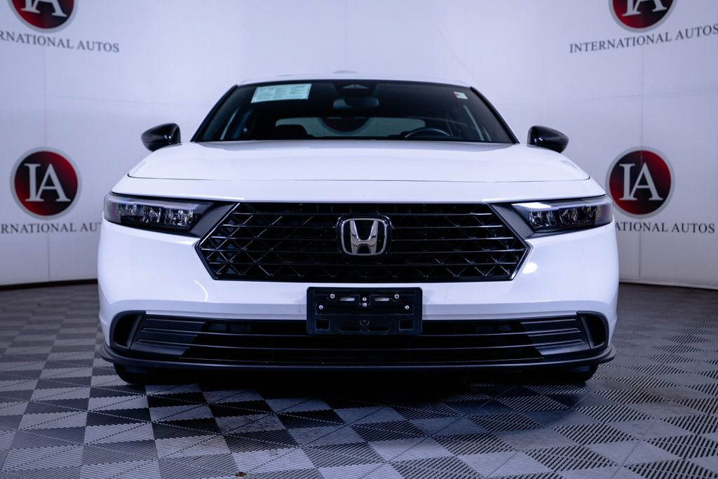 Used 2024 Honda Accord Sport image 2