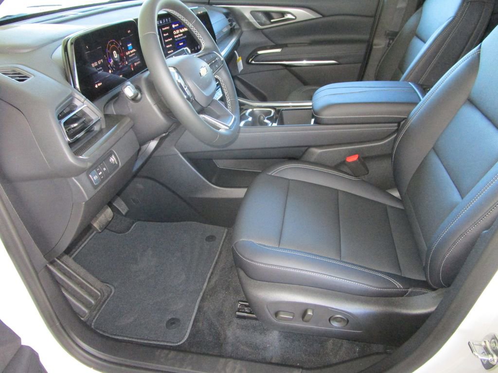 New 2026 Chevrolet Traverse LT w/ Driver Confidence Package image 19