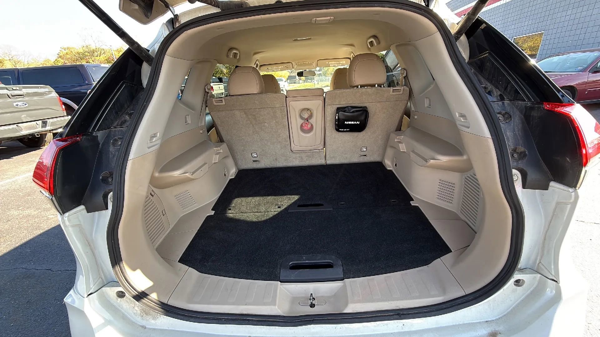 Used 2018 Nissan Rogue SV image 13