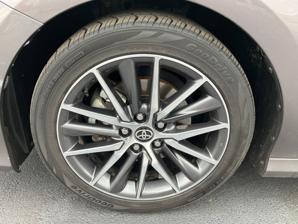 Used 2021 Toyota Camry XLE w/ Navigation Package image 15