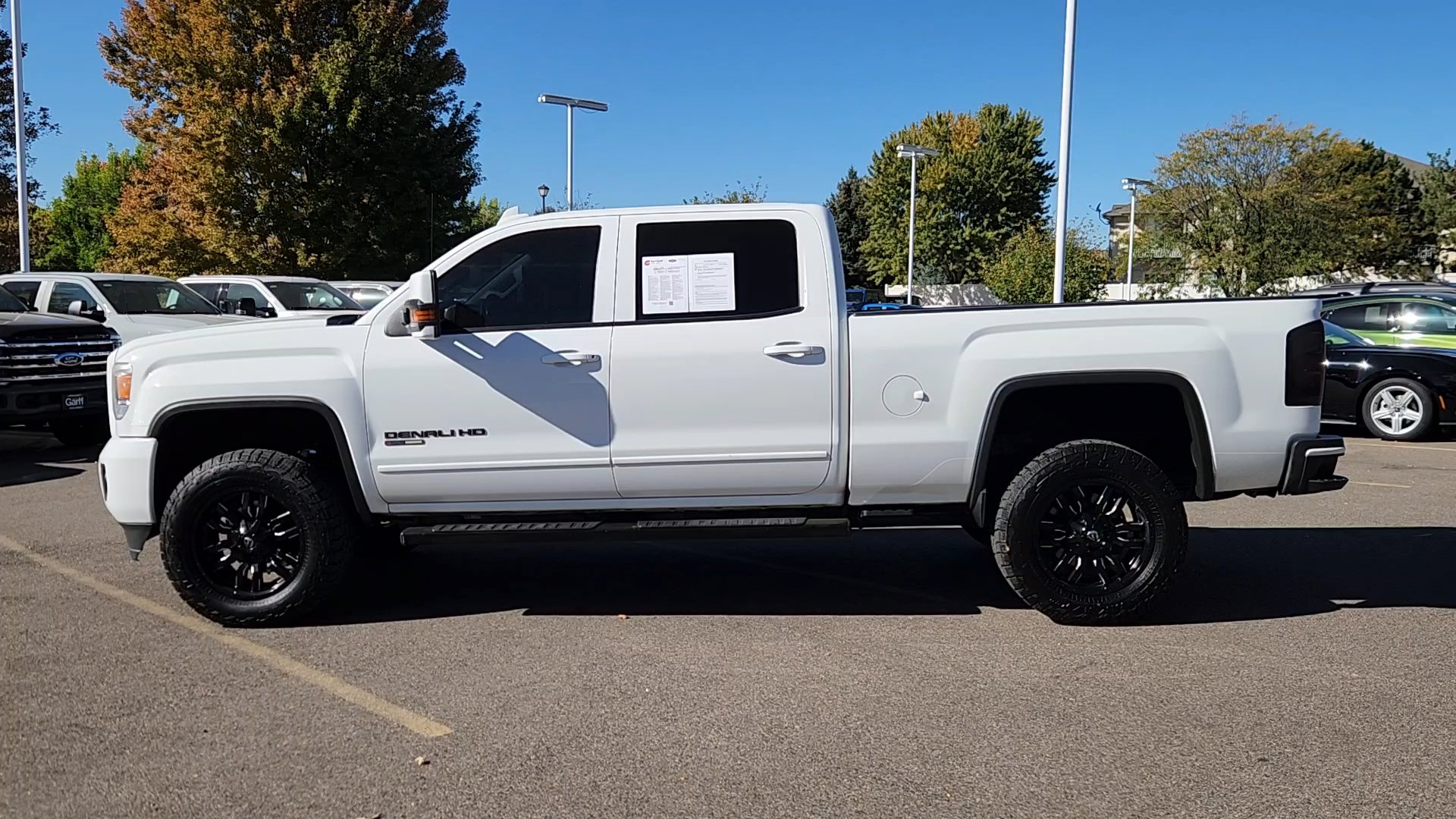Used 2015 GMC Sierra 2500 Denali w/ Duramax Plus Package AWD/4WD image 23