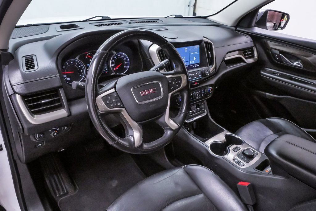 Used 2018 GMC Terrain Denali w/ Advanced Safety Package image 2