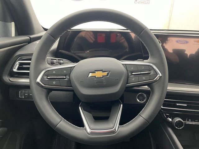 New 2026 Chevrolet Traverse LT w/ Driver Confidence Package AWD/4WD image 12