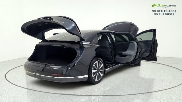 Used 2025 Lucid Air Pure RWD image 18
