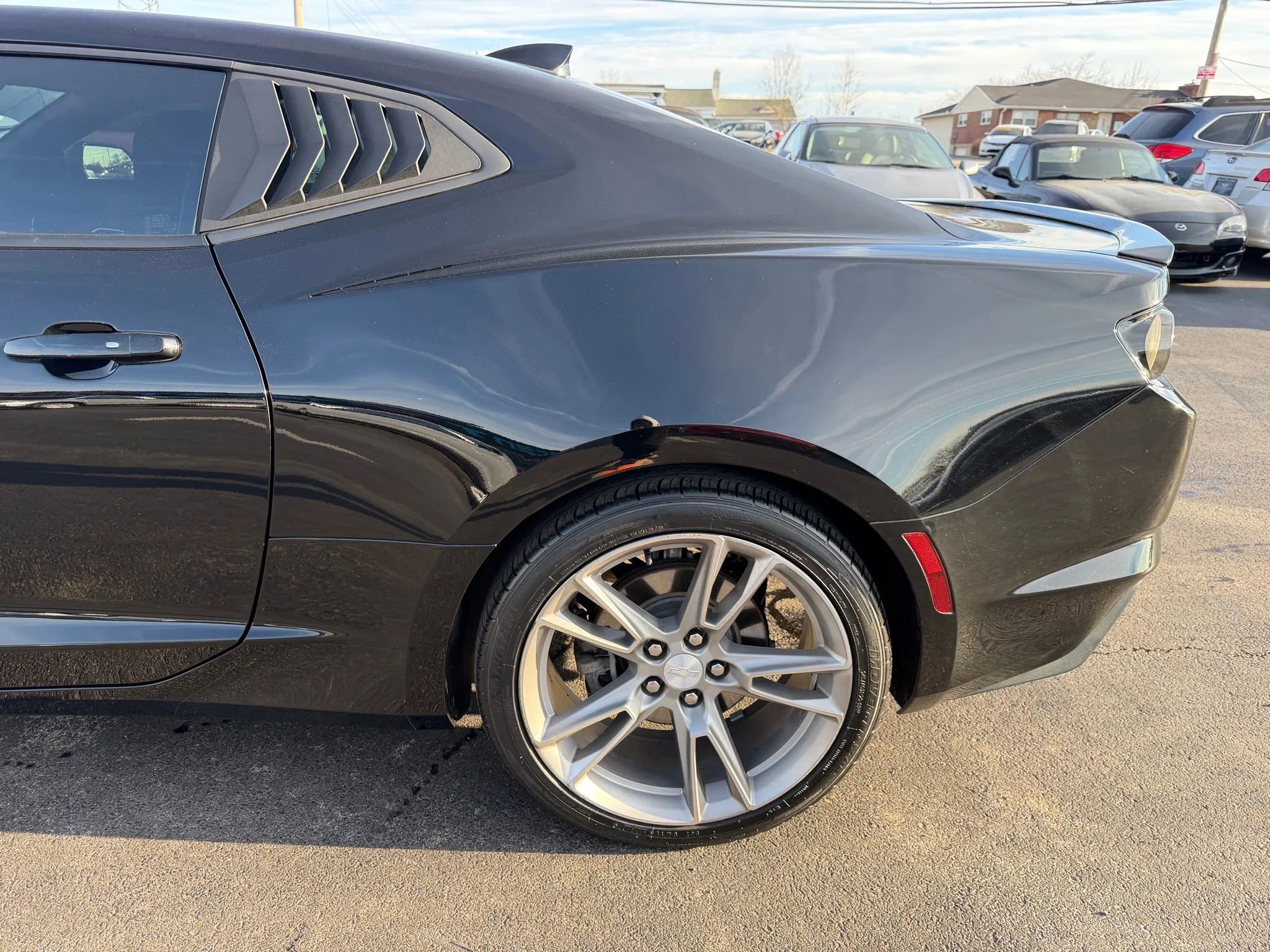 Used 2021 Chevrolet Camaro LT w/ RS Package image 39