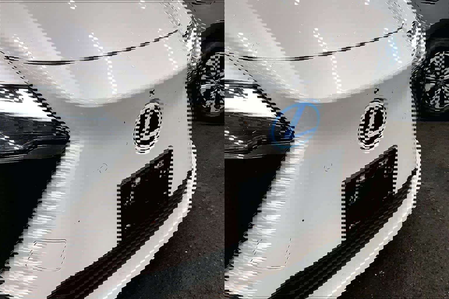 Used 2024 Lexus RZ 300e Premium image 29