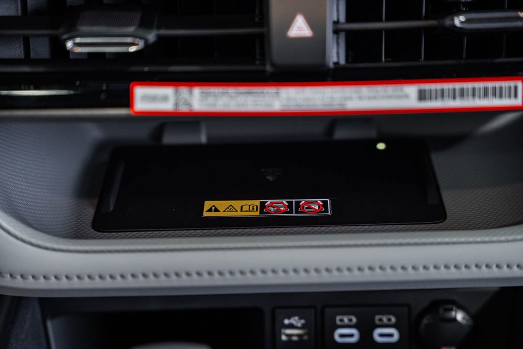 New 2026 Toyota Highlander Limited image 26