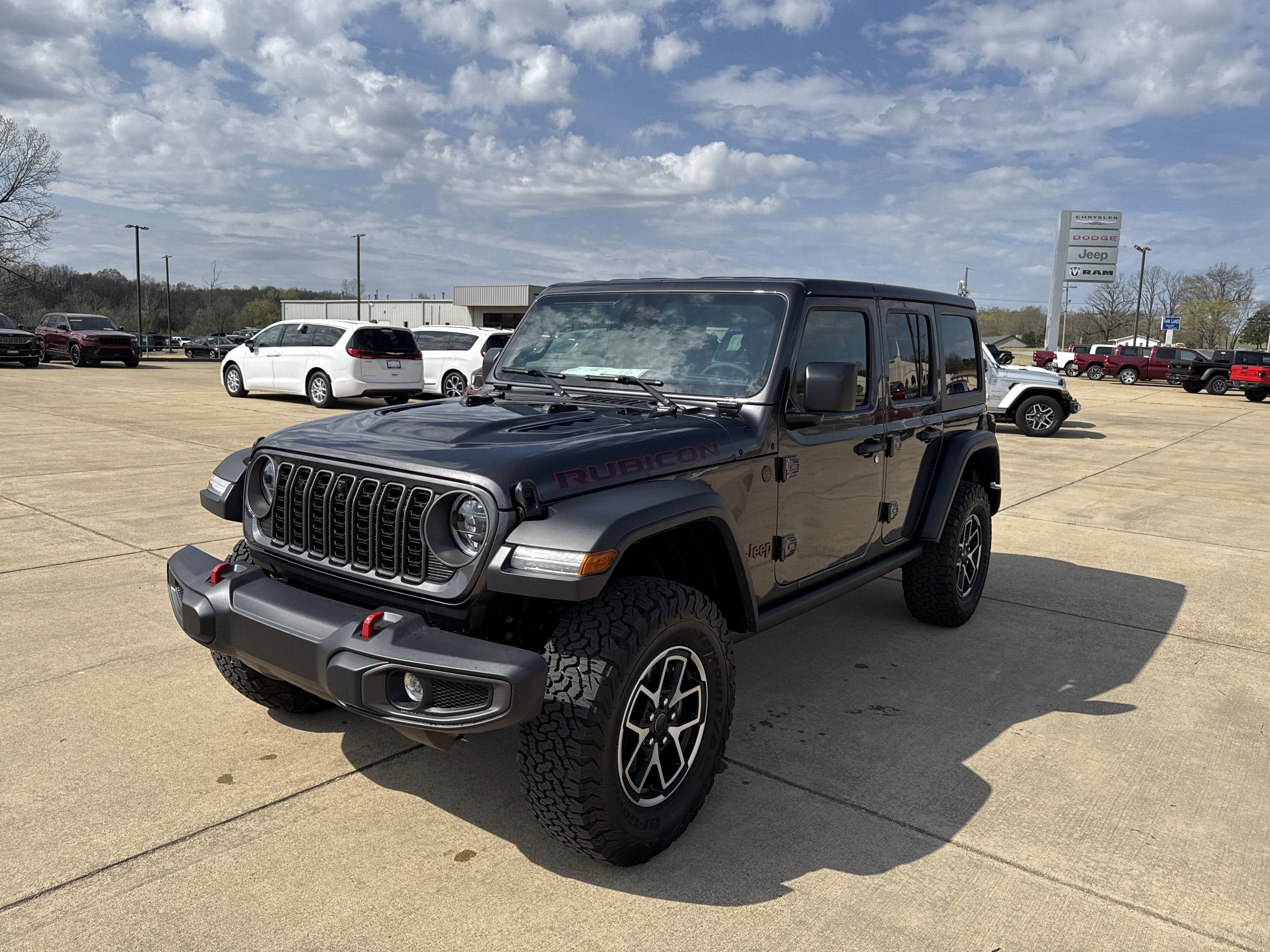 New 2025 Jeep Wrangler Unlimited Rubicon w/ Technology Group image 2