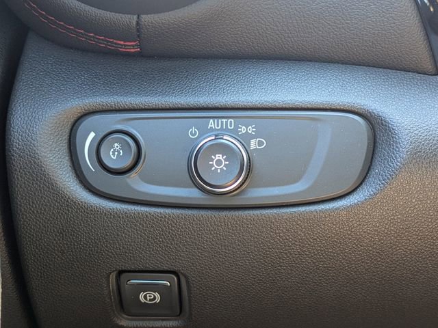 Used 2020 Chevrolet Blazer RS image 25