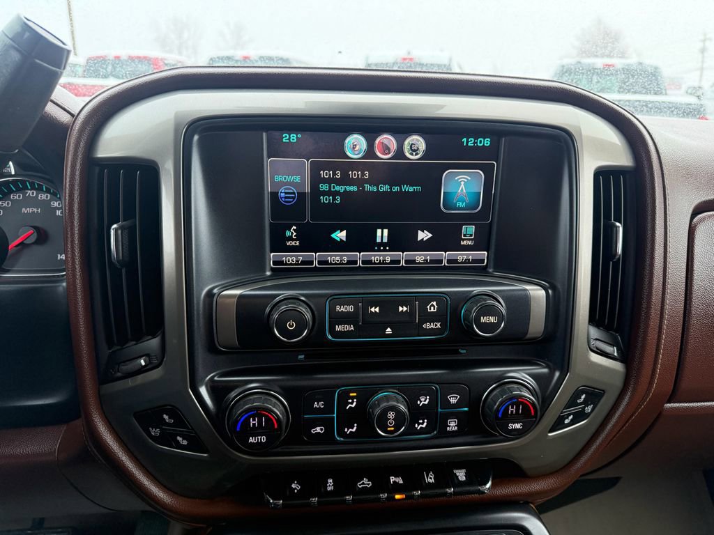 Used 2015 Chevrolet Silverado 3500 High Country w/ Duramax Plus Package image 10