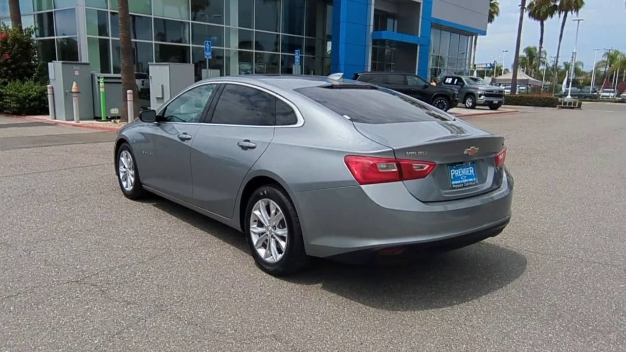 Used 2023 Chevrolet Malibu LT FWD image 6