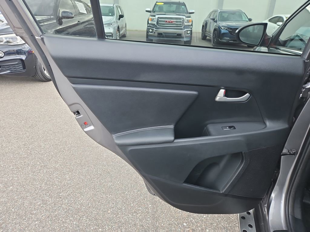 Used 2015 Kia Sportage EX image 13