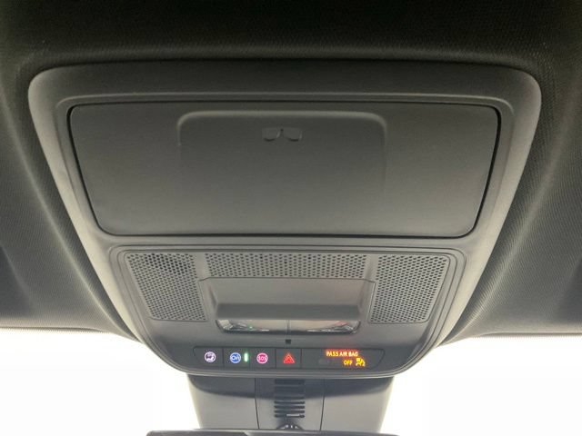 New 2026 Chevrolet Traverse LT w/ Driver Confidence Package AWD/4WD image 20
