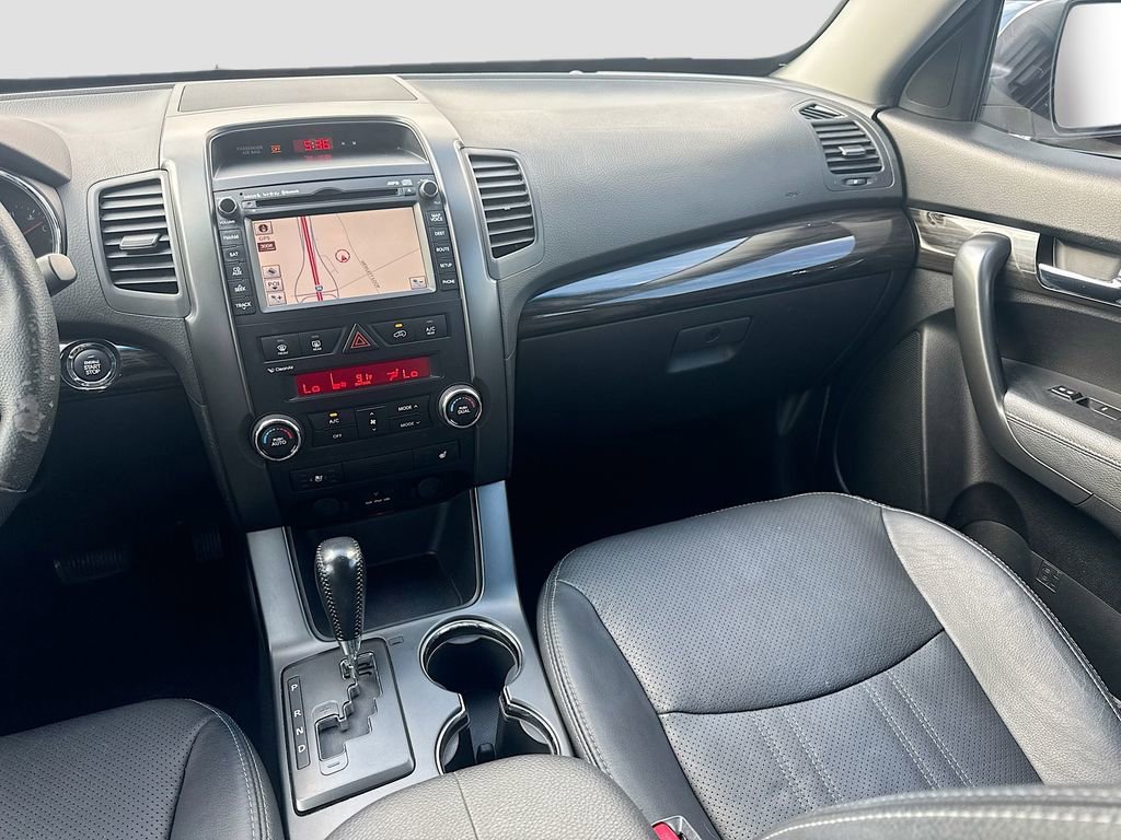 Used 2012 Kia Sorento EX w/ EX V6 Premium Pkg FWD image 31
