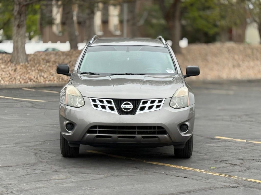 Used 2014 Nissan Rogue S w/ Convenience Package FWD image 2