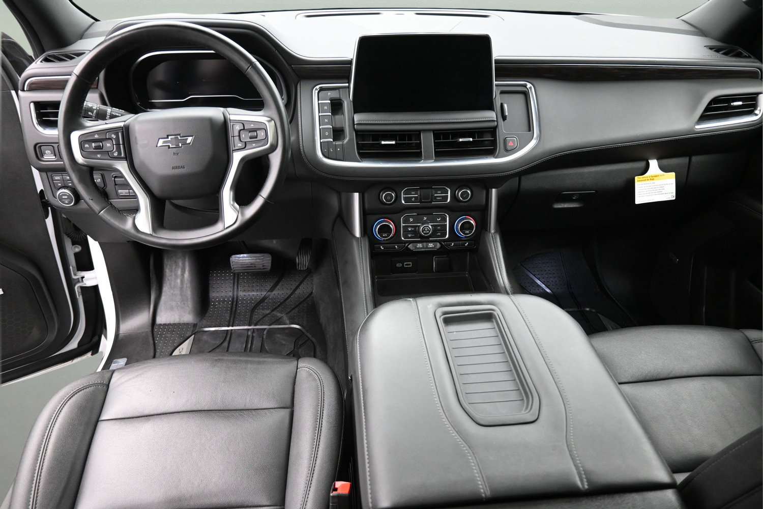 Used 2023 Chevrolet Tahoe Z71 w/ Z71 Off-Road Package AWD/4WD image 17