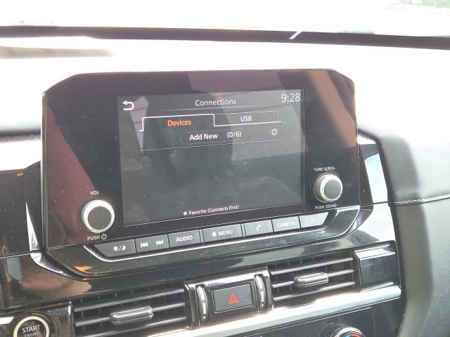 Used 2022 Nissan Pathfinder S FWD image 18