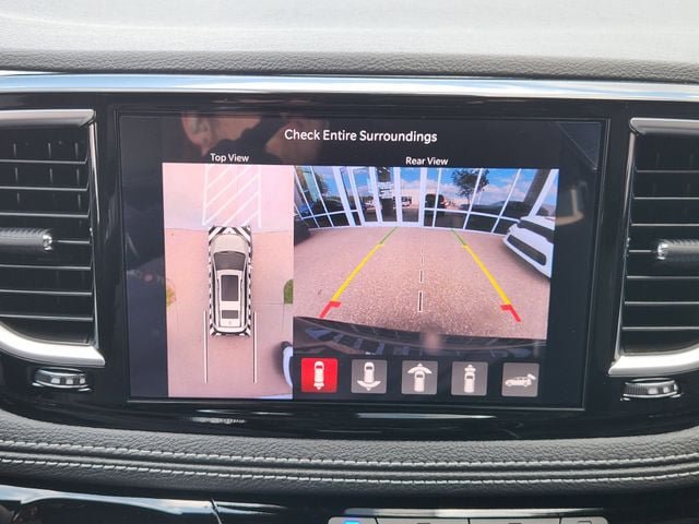 New 2026 Chrysler Pacifica Limited w/ S Appearance Package AWD/4WD image 14