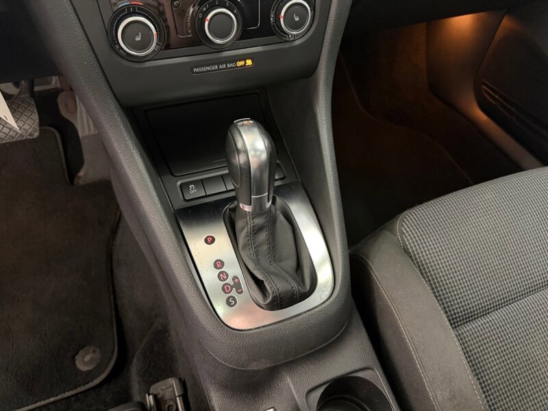 Used 2012 Volkswagen Golf TDI FWD image 26