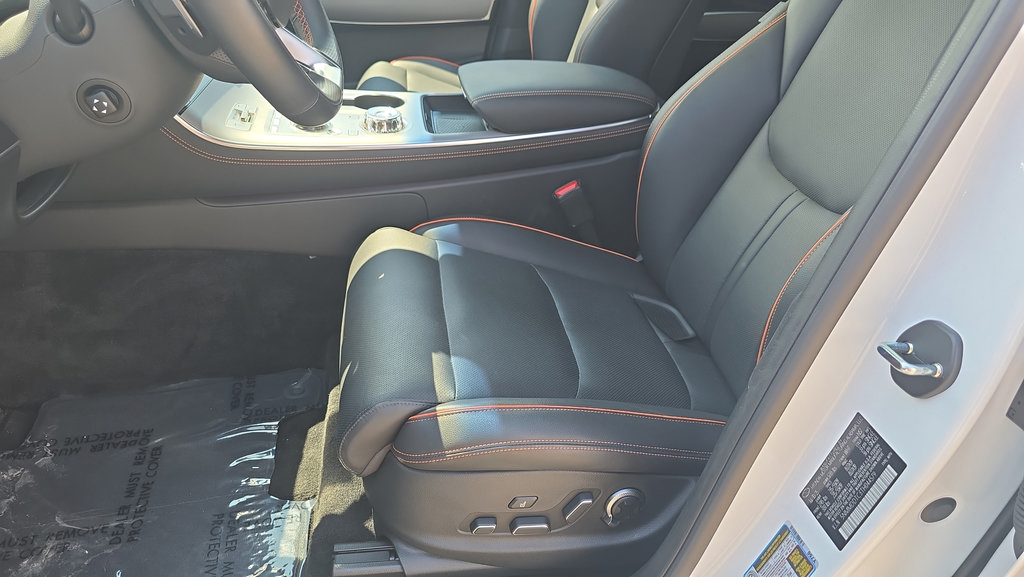 New 2026 Genesis GV70 3.5T Sport Advanced AWD/4WD image 13
