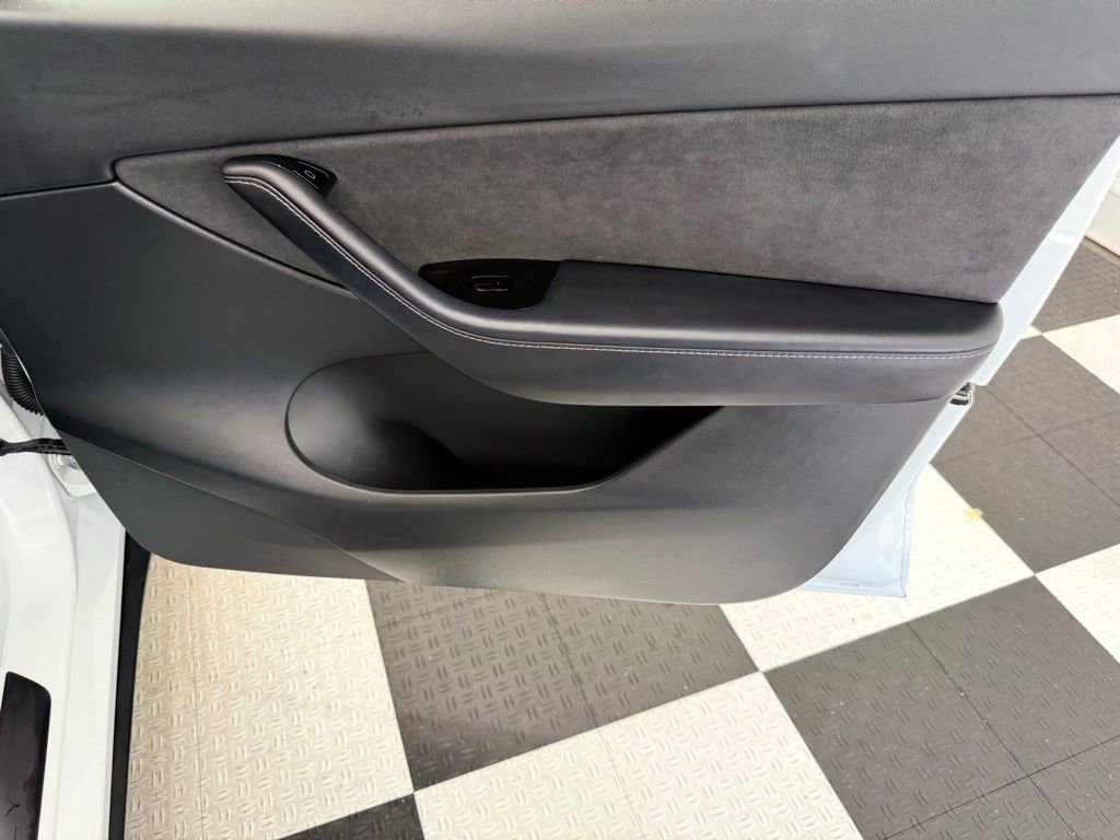 Used 2021 Tesla Model Y 2WD image 24