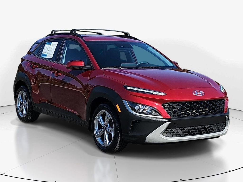 Used 2023 Hyundai Kona SEL FWD image 3