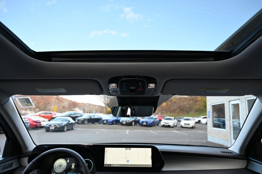 Used 2023 Hyundai Palisade SEL w/ Cargo Package image 16