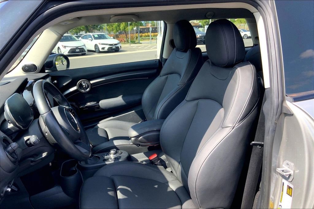 Certified 2024 MINI Cooper SE image 26