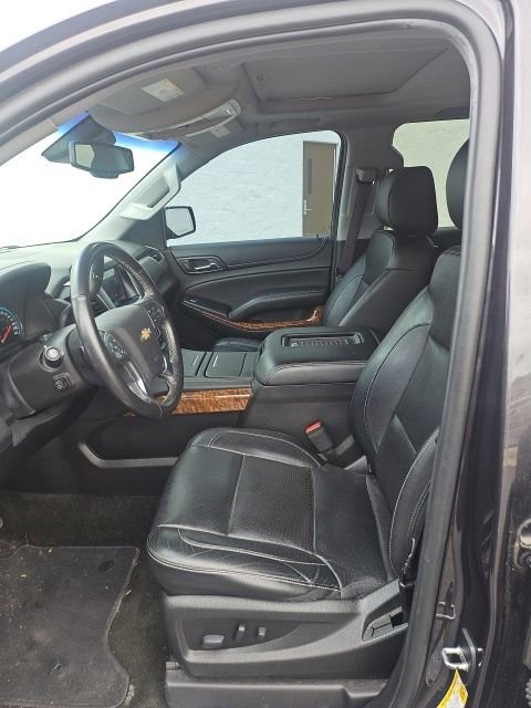 Used 2017 Chevrolet Suburban Premier AWD/4WD image 7